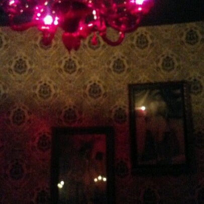 Снимок сделан в CatHouse Boutique Nightclub / Doohan&#39;s Bar &amp; Lounge пользователем Mercades V. 8/30/2012