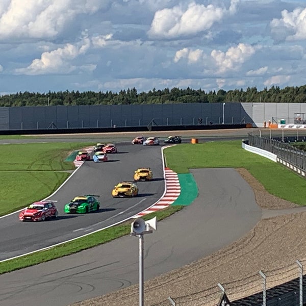 Гоночный трек Moscow Raceway