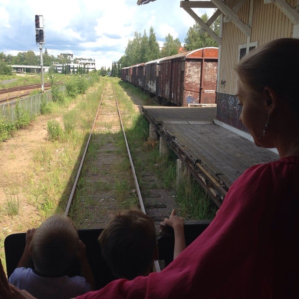 Foto diambil di Suomen Rautatiemuseo oleh Petr P. pada 7/19/2014