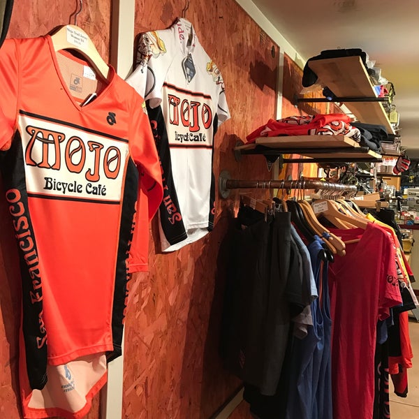 10/30/2016에 emma t.님이 Mojo Bicycle Cafe에서 찍은 사진
