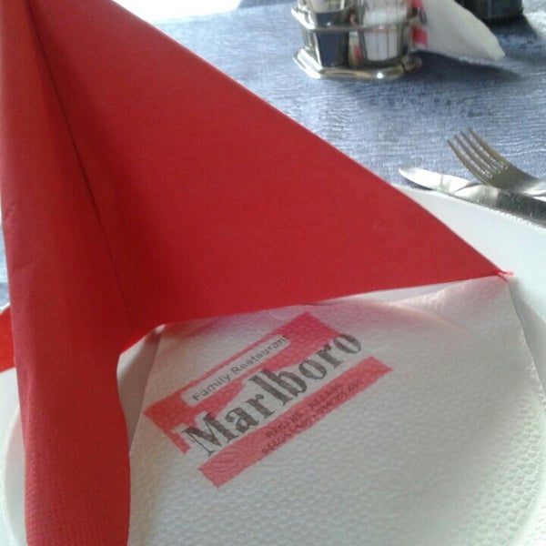 Гурзуф кафе Marlboro