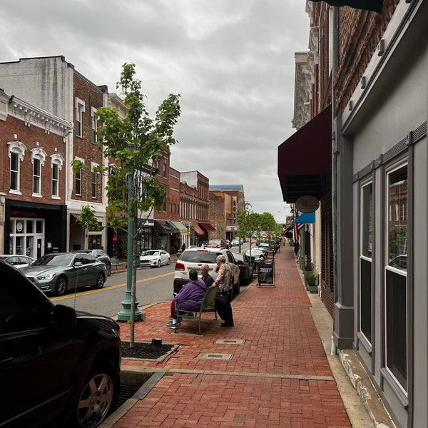 Downtown Clarksville Bar in Clarksville