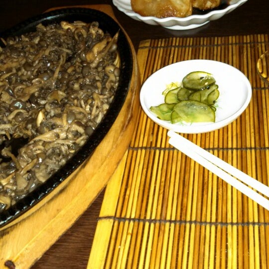 Foto diambil di Kyoto Japanese Food oleh Vinicius M. pada 8/12/2013