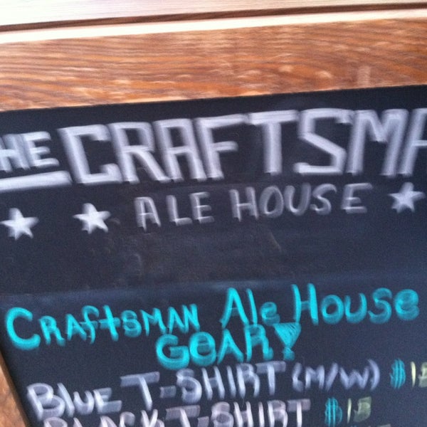 Foto tirada no(a) The Craftsman Ale House por Brit T. em 7/21/2013