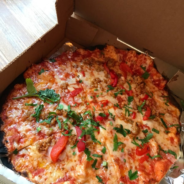 Absolutetly tasty pizza and low on the carbs. Highly recommend. Their sweet and hot sausage pie was phenomenal. They are also apart of #MealPal and #Belly programs.
