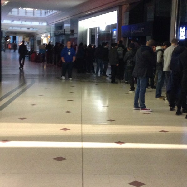 Photos at Apple Bromley Electronics Store