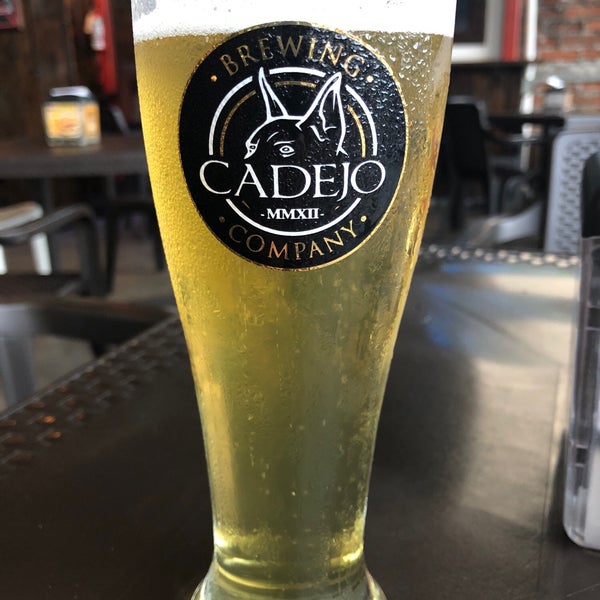 Foto diambil di Cadejo Brewing Company oleh Diogo V. pada 7/22/2018
