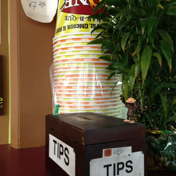 Leon's Ribs and Chicken Brighton Park 7 tips from 171 visitors