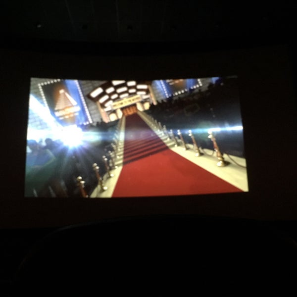3/15/2017にEd D.がMaya Cinemasで撮った写真