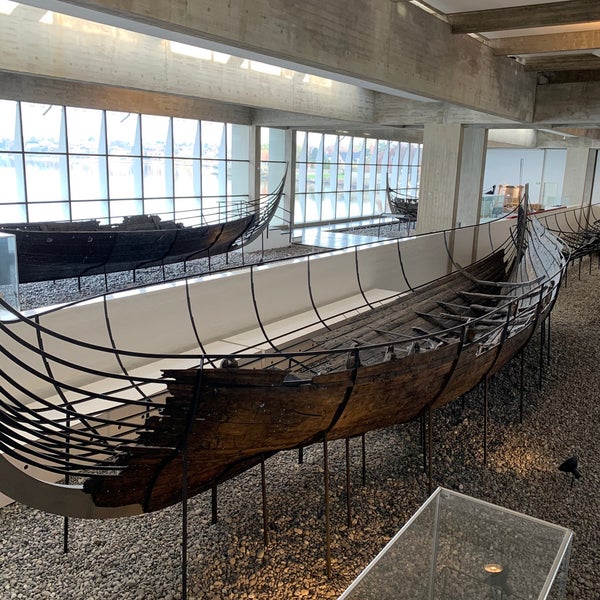 รูปภาพถ่ายที่ Vikingeskibsmuseet โดย David H. เมื่อ 11/10/2019