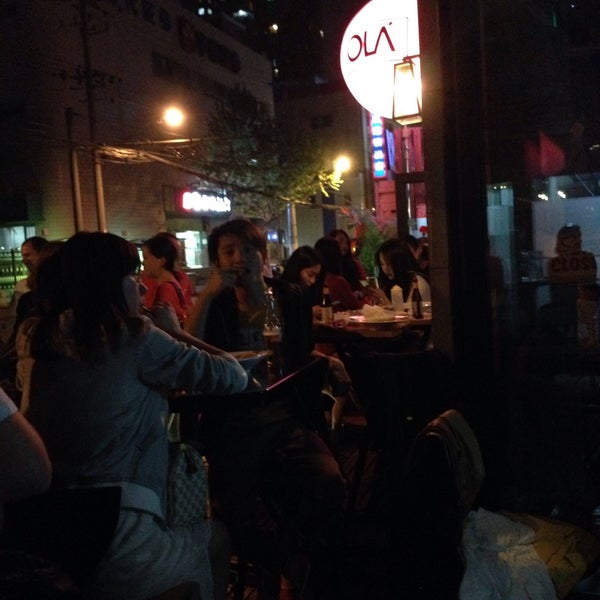 4/25/2015 tarihinde Bunyad K.ziyaretçi tarafından OLÁ Bar &amp; Restaurant'de çekilen fotoğraf