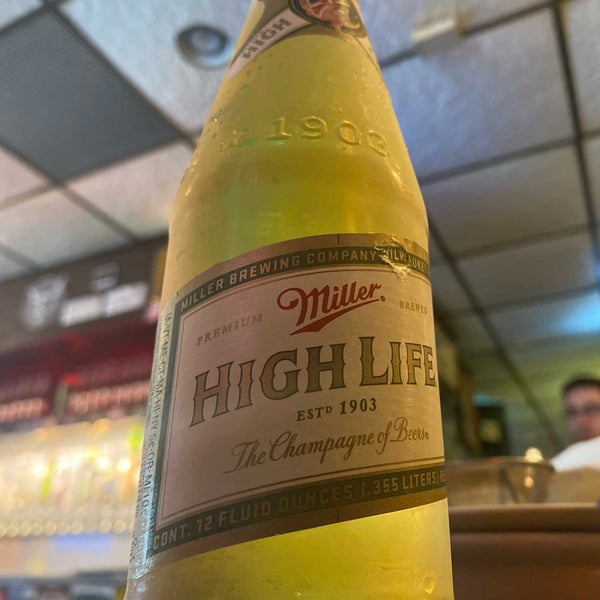 Foto tirada no(a) High Life Lounge por Spencer H. em 6/11/2021