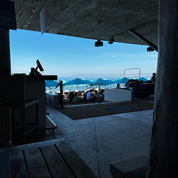 Foto tirada no(a) Mantamar Beach Club • Bar &amp; Grill por Ray E. em 2/2/2023