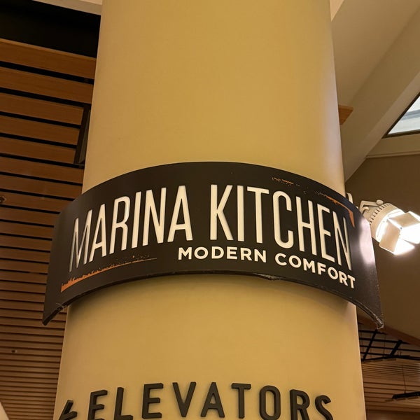 Foto tirada no(a) Marina Kitchen por Ray E. em 10/6/2023