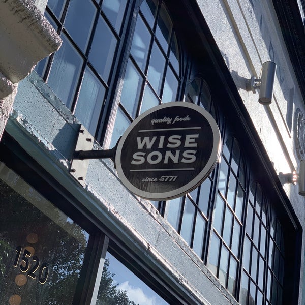 Photo prise au Wise Sons Bagel &amp; Bakery par Ray E. le12/14/2019