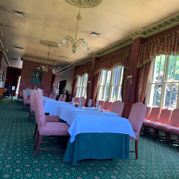 Chateau Yering Historic House Hotel Yarra Glen 4 tips from 273 visitors