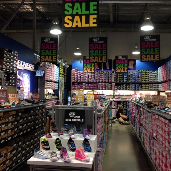 Skechers clearance store brisbane