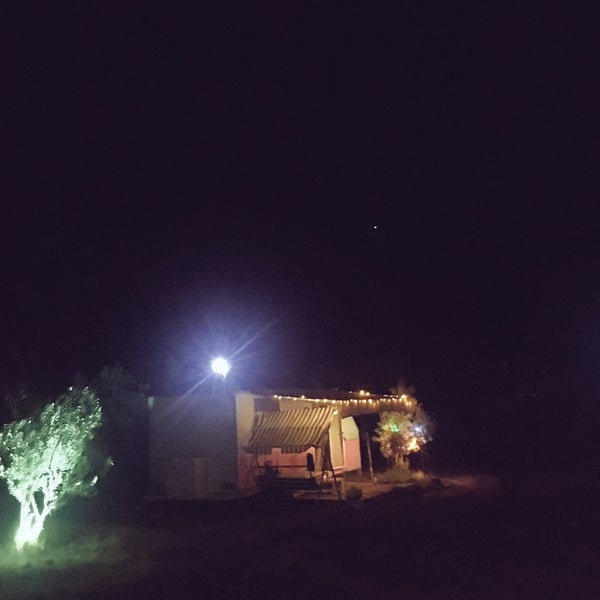 Foto scattata a Mona Glamping Caravan Suites da Simge Ö. il 9/16/2017