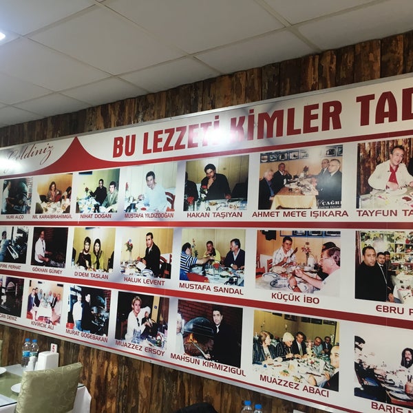 Das Foto wurde bei Koç Cağ Kebap von HaleM💕 . am 2/22/2019 aufgenommen