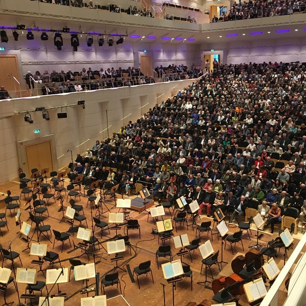 5/9/2017 tarihinde Ute K.ziyaretçi tarafından Konzerthaus Dortmund'de çekilen fotoğraf