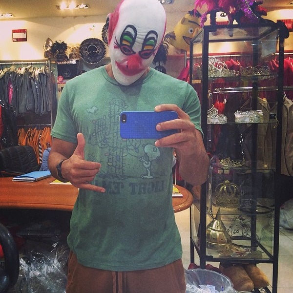 Photos At Mr Ben S Costume Closet Now Closed البدع 1 Tip