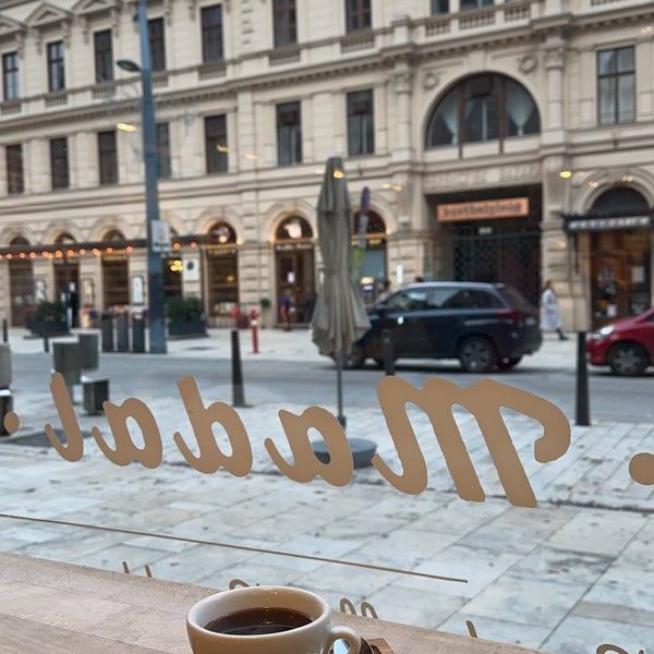 Foto diambil di Madal Cafe - Espresso &amp; Brew Bar oleh Nouf pada 1/5/2024