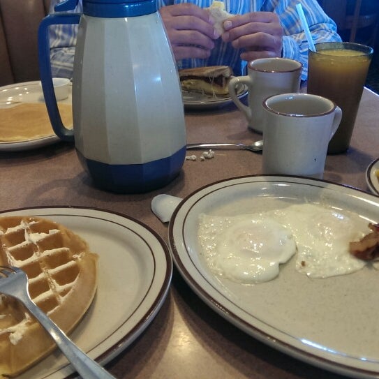 Photo taken at Dino&#39;s House of Pancakes by Kimberly G. on 3/26/2014