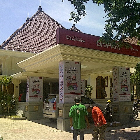 Photos At Grapari Taman Bungkul Surabaya 9 Visitors