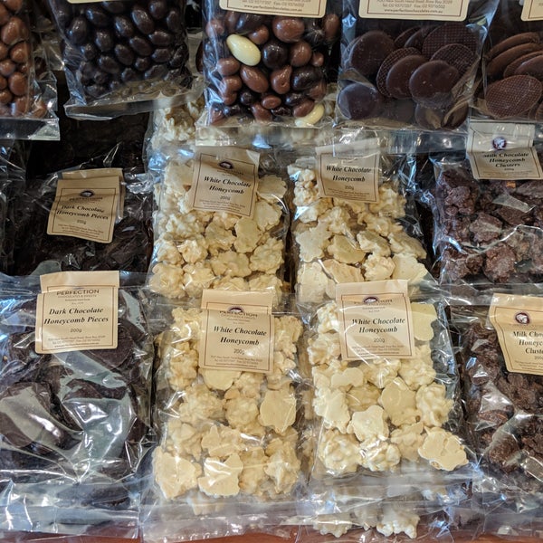 12/10/2018에 Jake D.님이 Perfection Chocolates &amp; Sweets에서 찍은 사진