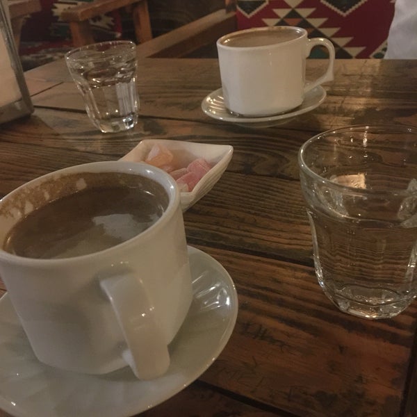 Foto tirada no(a) Ihlamuraltı Cafe por Ferhat K. em 9/28/2019