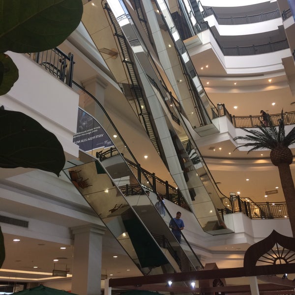 9/13/2017 tarihinde Gabriela G.ziyaretçi tarafından Villa Romana Shopping'de çekilen fotoğraf