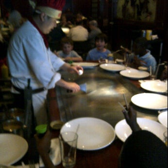 Das Foto wurde bei Izumi Hibachi Steak House von Ken D. am 9/22/2012 aufgenommen