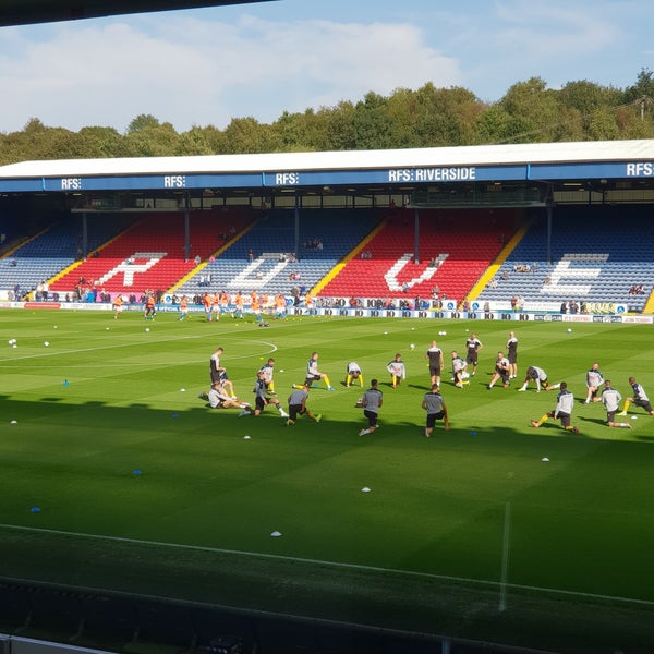 Foto tirada no(a) Ewood Park por Taras K. em 9/14/2019