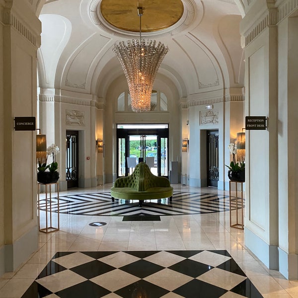 Photo taken at Waldorf Astoria Versailles - Trianon Palace by Lrh A. on 7/29/2021