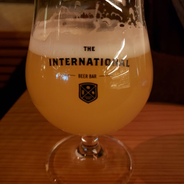 Das Foto wurde bei The International Beer Bar von Luke M. am 1/3/2020 aufgenommen