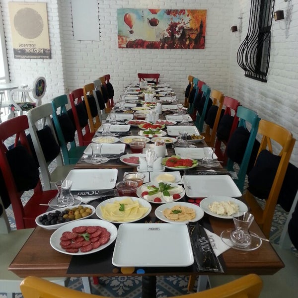 9/1/2013にİbrahim K.がMoines Cafe &amp; Fine Diningで撮った写真