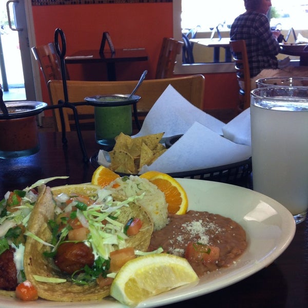 Das Foto wurde bei Ranas Mexico City Cuisine von Kimberly M. am 8/22/2013 aufgenommen
