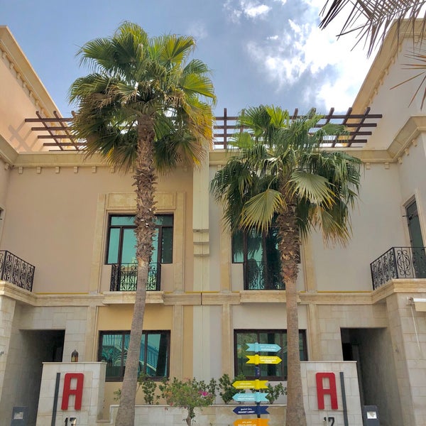 Foto diambil di Al Seef Resort &amp; Spa by Andalus oleh Faith A. pada 8/13/2020
