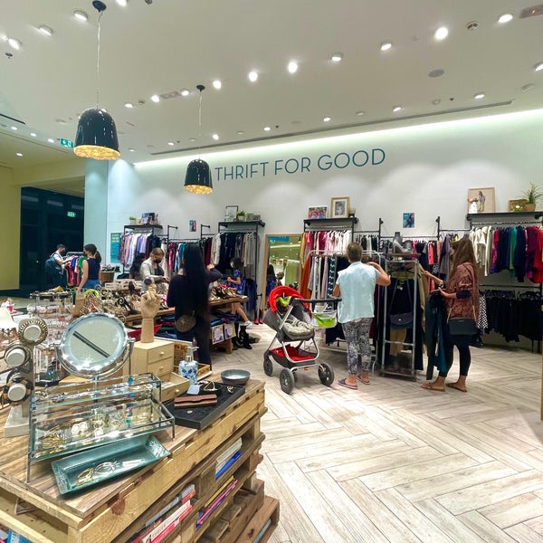 Golden Mile Galleria النخلة جميرا 4 tips from 375 visitors