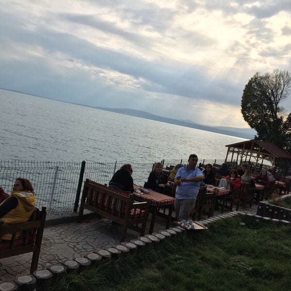 ahlat yakamoz cafe 32 ziyaretcidan 6 tavsiye