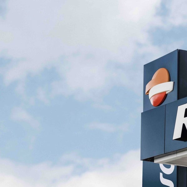 Estación de Servicio Repsol - Grocery Store in Montesa