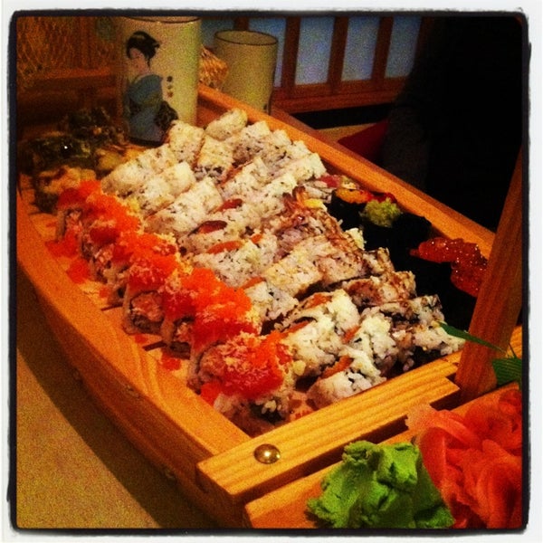 Das Foto wurde bei Tokyo Sushi von Rob F. am 12/30/2012 aufgenommen