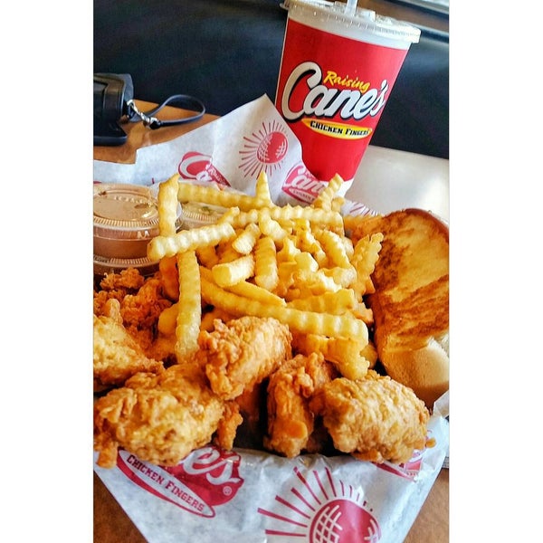 Photo taken at Raising Cane&#39;s Chicken Fingers by Marvin N. on 8/24/2015