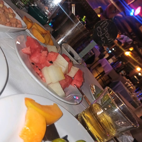 Das Foto wurde bei Hayma Restaurant von Sedef M. am 7/10/2022 aufgenommen