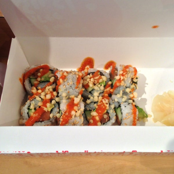 Das Foto wurde bei One Two Three Sushi von Adam G. am 2/13/2013 aufgenommen