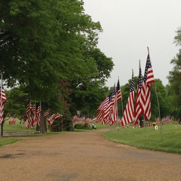 Avenue of the Flags is a powerful experience when honoring our loved ones on Memorial Day weekend. Absolutely beautiful!