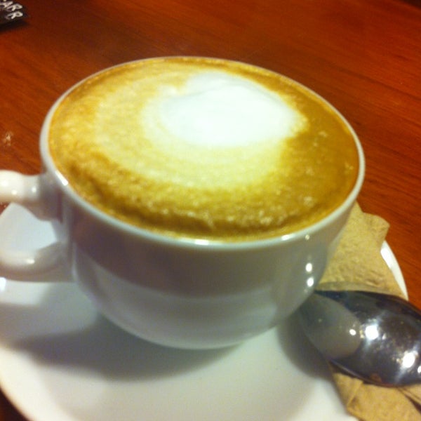 5/25/2013에 Itzel A.님이 Rico Aroma Tea &amp; Coffee Shop에서 찍은 사진