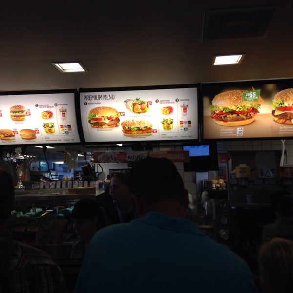 Photo taken at McDonald&#39;s by Mada M. on 9/27/2014