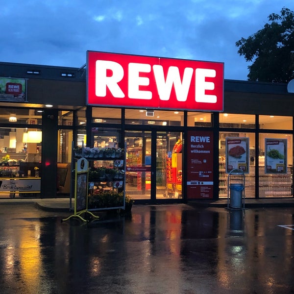 Helmer логотип. магазин в германии рева. супермаркет в берлине. Rewe logo png. Rewe.