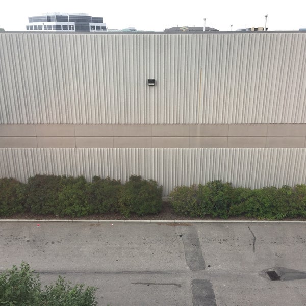 Photos At Lakeview Signature Inn Airport Calgary Hotel In - 